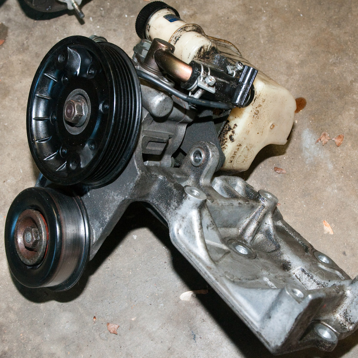 Vz Commodore Power Steering Pump