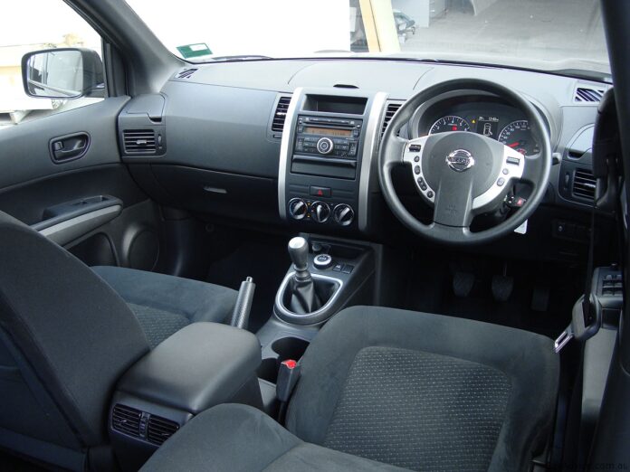 Nissan X-trail Single Switch