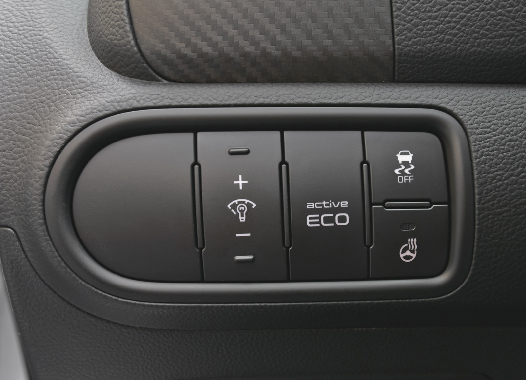  Kia Cerato Boot Lock Button